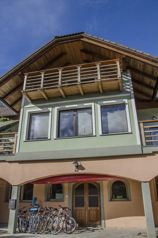 Miskar Rooms Cerknica Eksteriør billede
